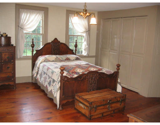 52 Albee Road Uxbridge, MA 01569 - Photo 15 of 30 Gallery Image 15