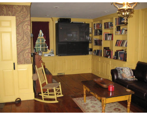 52 Albee Road Uxbridge, MA 01569 - Photo 22 of 30 Gallery Image 22