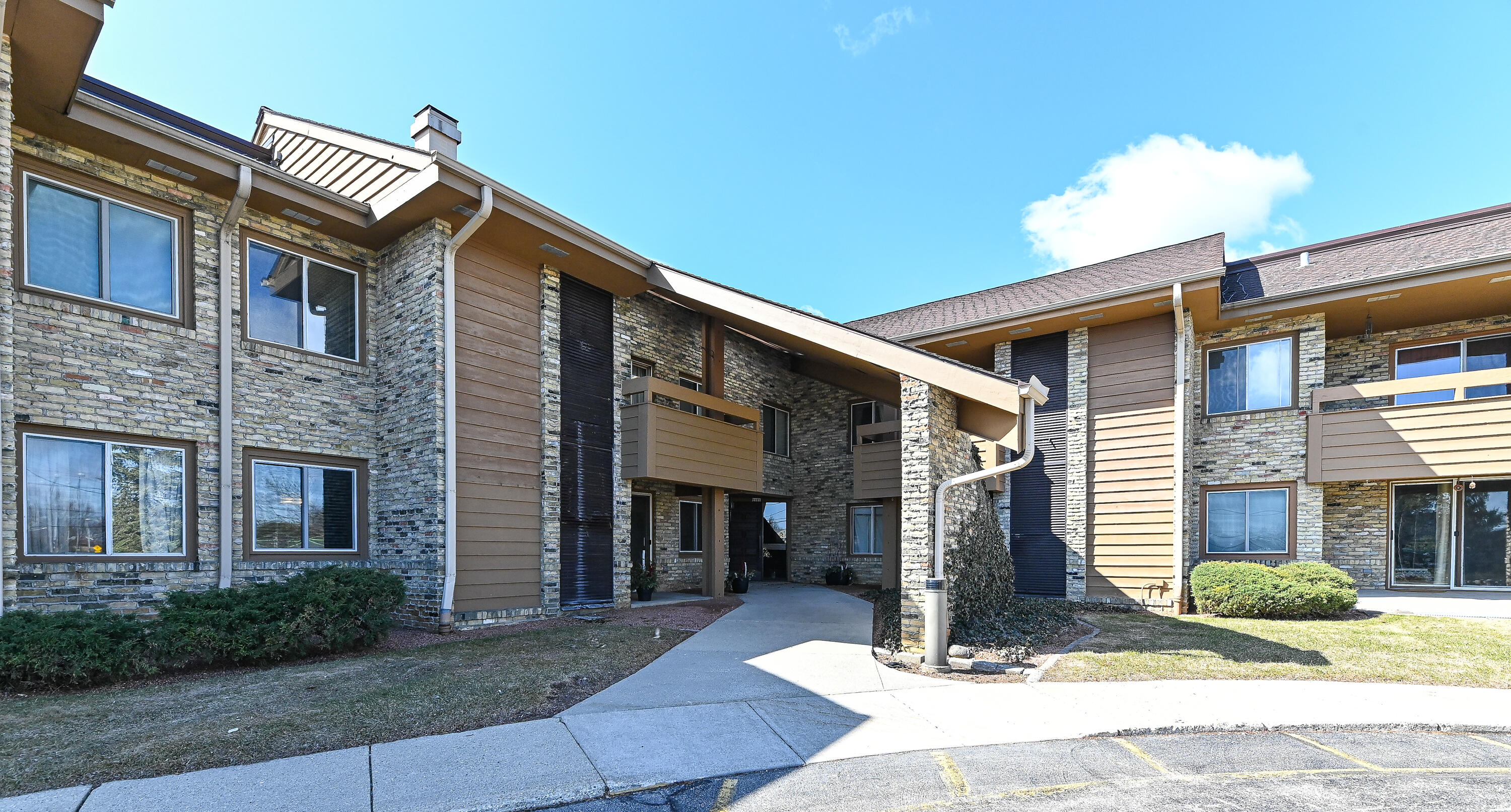 2101 Good Hope Road, Unit 211 Glendale, WI 53209 - Photo 1 of 1 Exterior complex