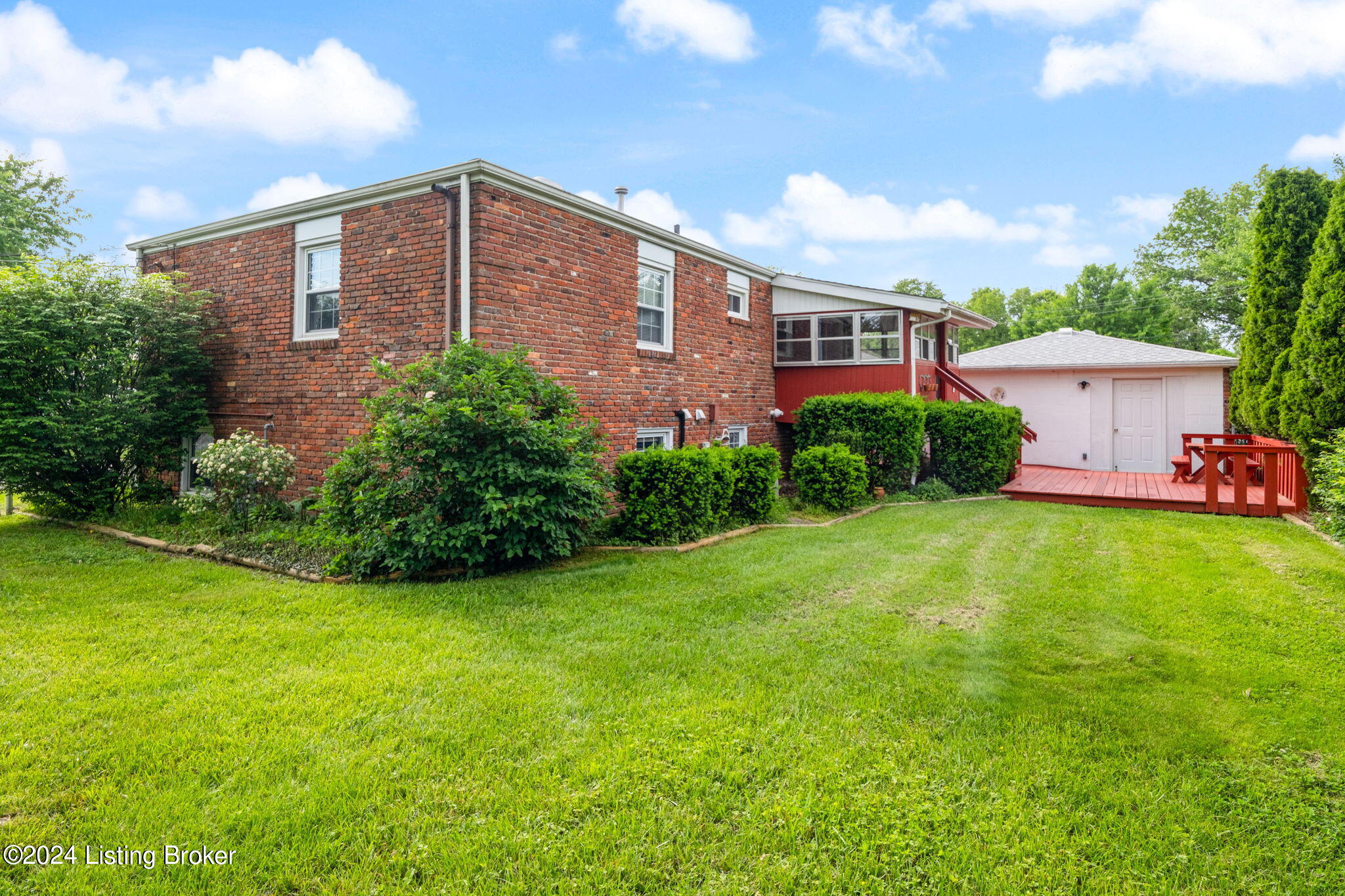 801 Echo Bridge Road Louisville, KY 40243 - Photo 10 of 52 801 Echo Bridge Rd-10