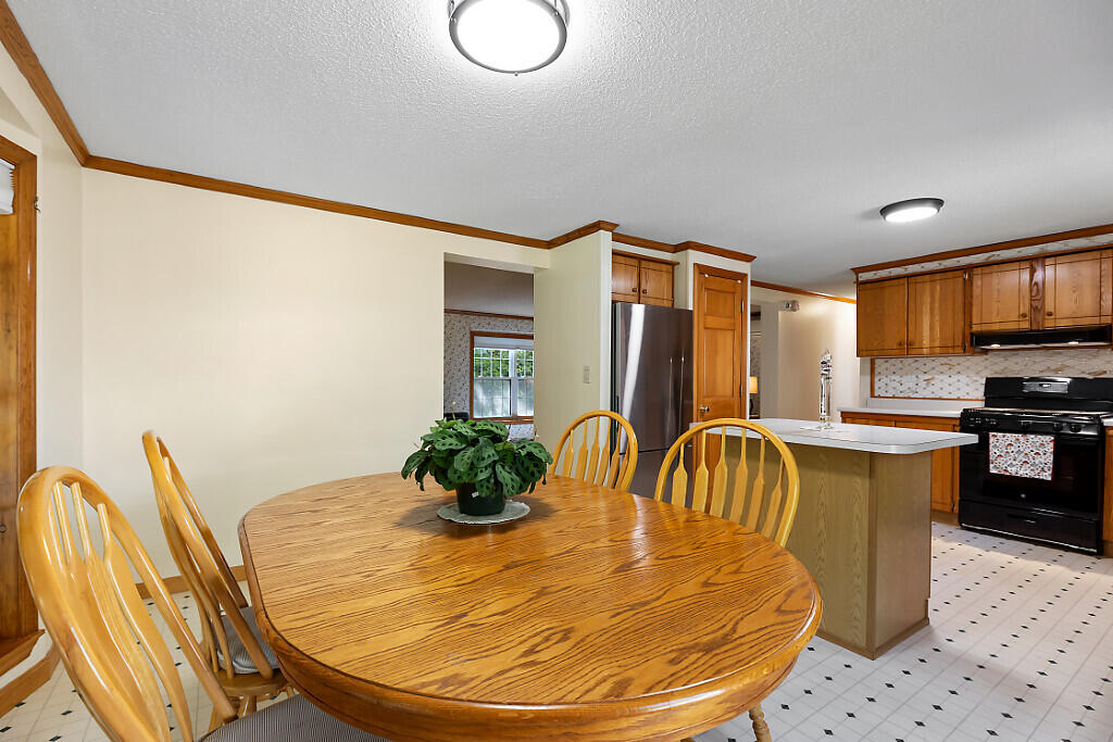 376 Battle Ridge Road Canaan, ME 04924 - Photo 26 of 59 26_BP5A0411_DxO_mls