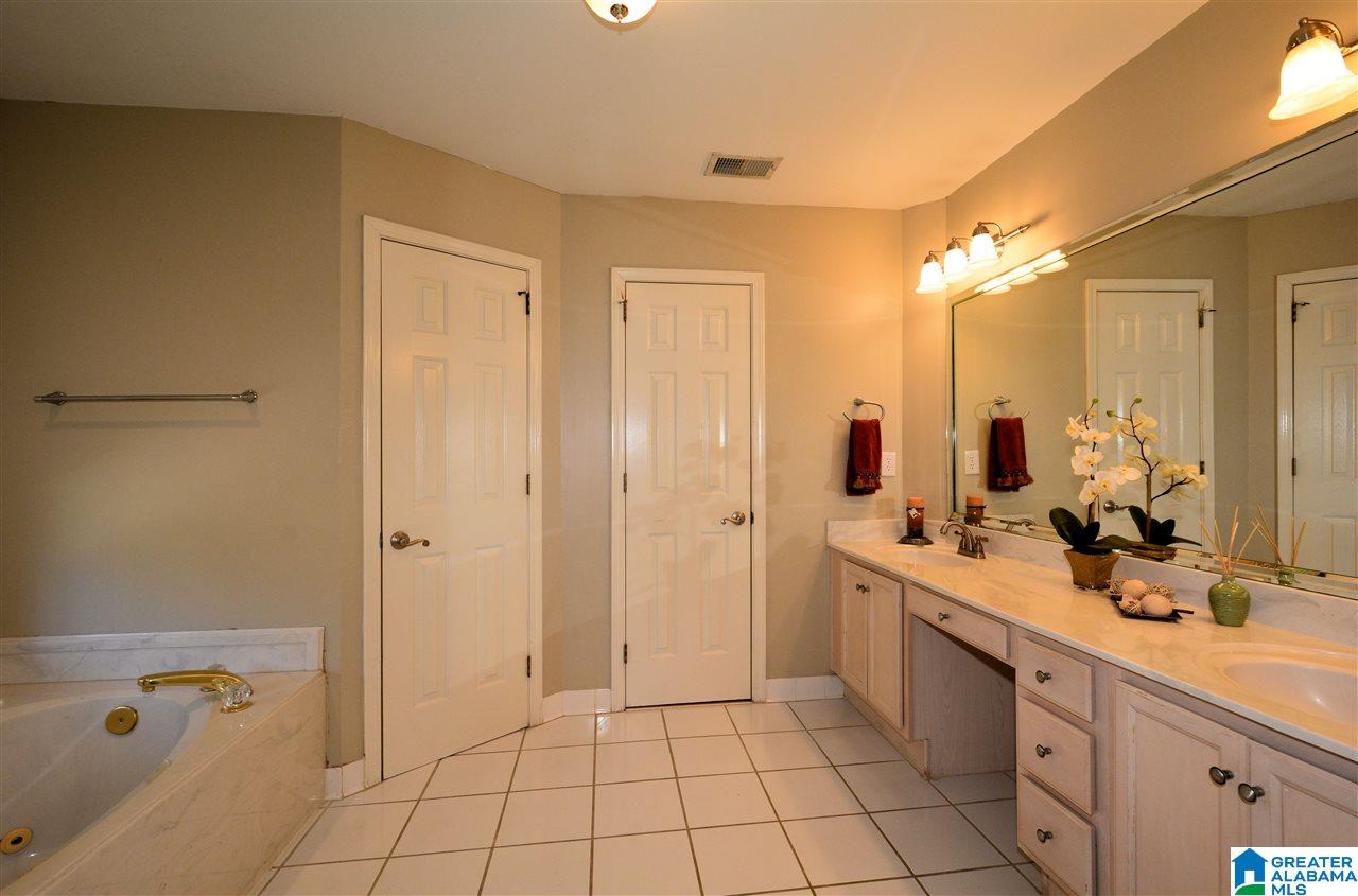 3004 Piper Way Birmingham, AL 35244 - Photo 16 of 30