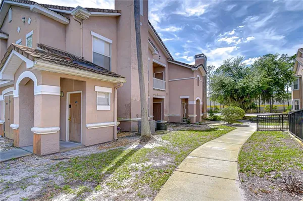 $1,625 | 17942 Villa Creek Drive, Unit 17942, Tampa, FL 33647