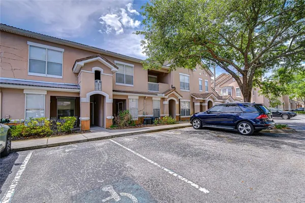 $1,625 | 17942 Villa Creek Drive, Unit 17942, Tampa, FL 33647