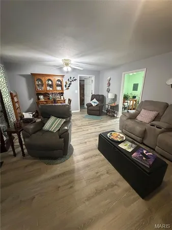 $179,900 | 8742 Hwy H, Ellington, MO 63638
