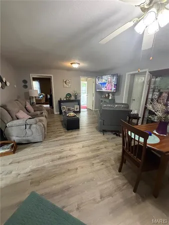 $179,900 | 8742 Hwy H, Ellington, MO 63638