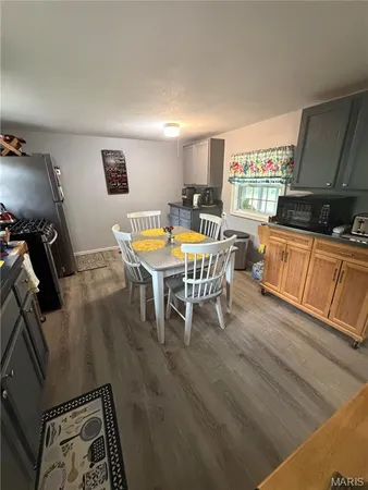 $179,900 | 8742 Hwy H, Ellington, MO 63638