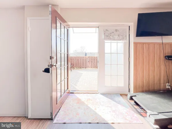 $364,990 | 5859 Hunt Hill Drive, Unit 1205, Elkridge, MD 21075