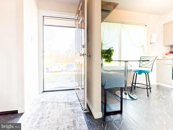 $364,990 | 5859 Hunt Hill Drive, Unit 1205, Elkridge, MD 21075