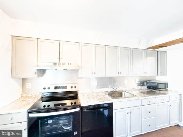 $364,990 | 5859 Hunt Hill Drive, Unit 1205, Elkridge, MD 21075