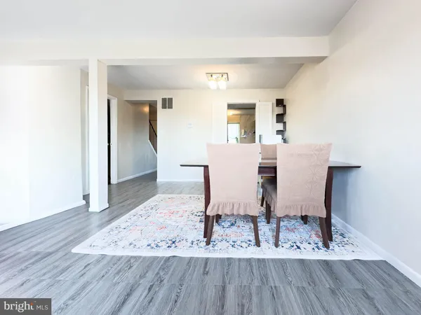 $364,990 | 5859 Hunt Hill Drive, Unit 1205, Elkridge, MD 21075