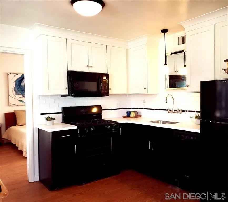 313 Nautilus Street La Jolla, CA 92037 - Photo 15 of 18