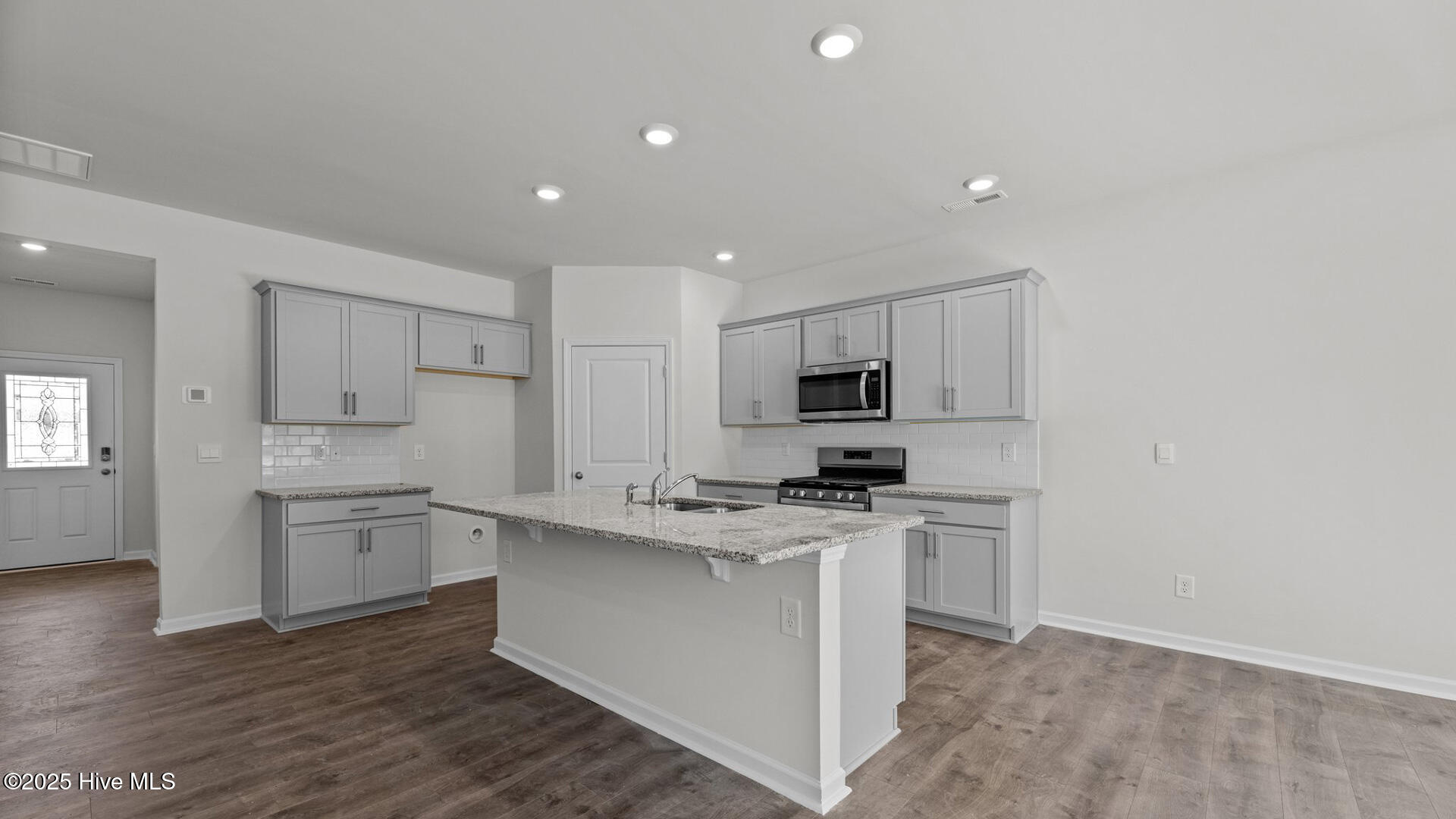 1016 Minnette Circle New Bern, NC 28562 - Photo 6 of 36 2002 Minnette Circle