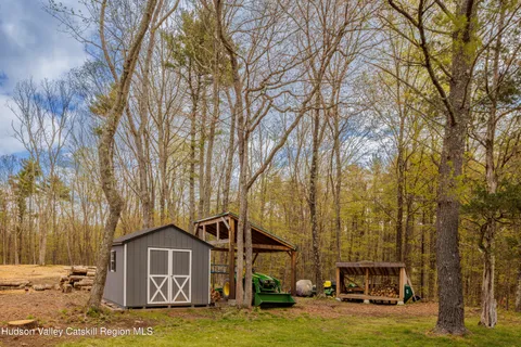 $1,195,000 | 115 Bellwood Lane, Saugerties, NY 12477