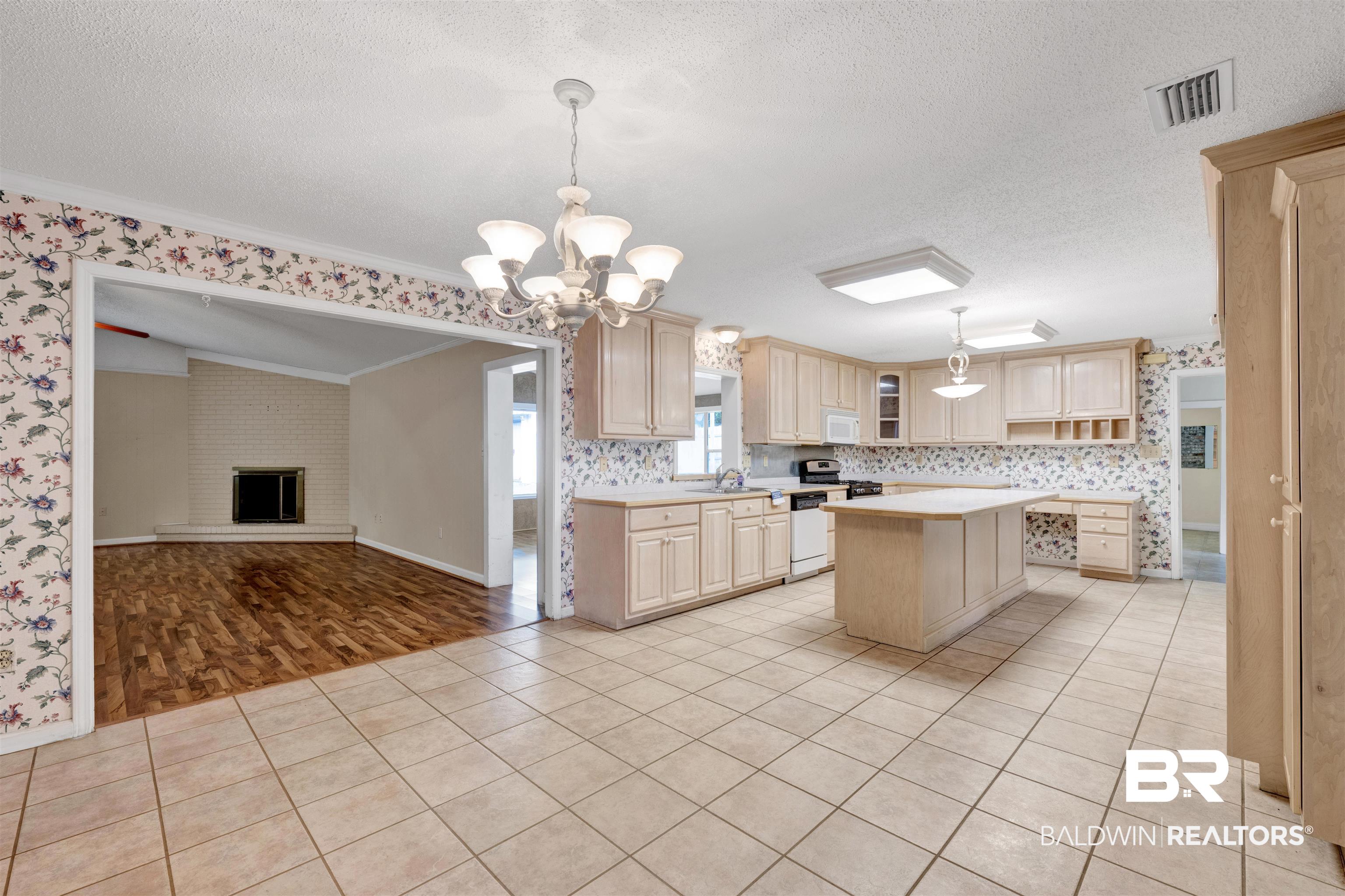 415 Rosa Avenue Fairhope, AL 36532 - Photo 9 of 30