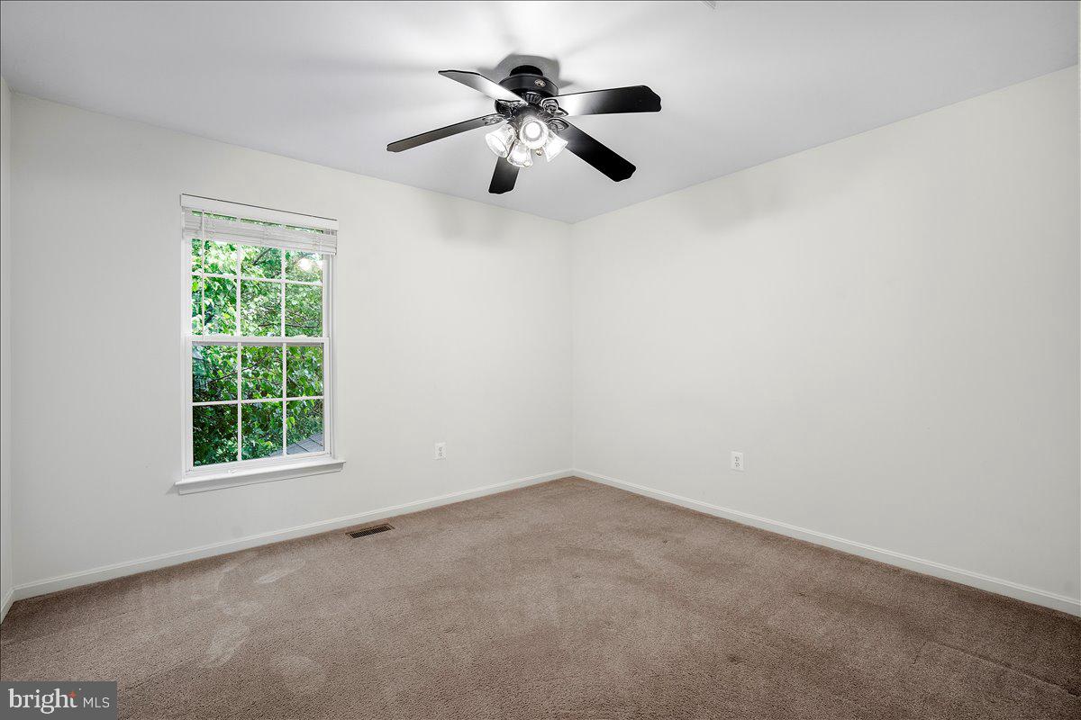 5902 Union Ridge Drive Adamstown, MD 21710 - Photo 30 of 46 Upper level second bedroom