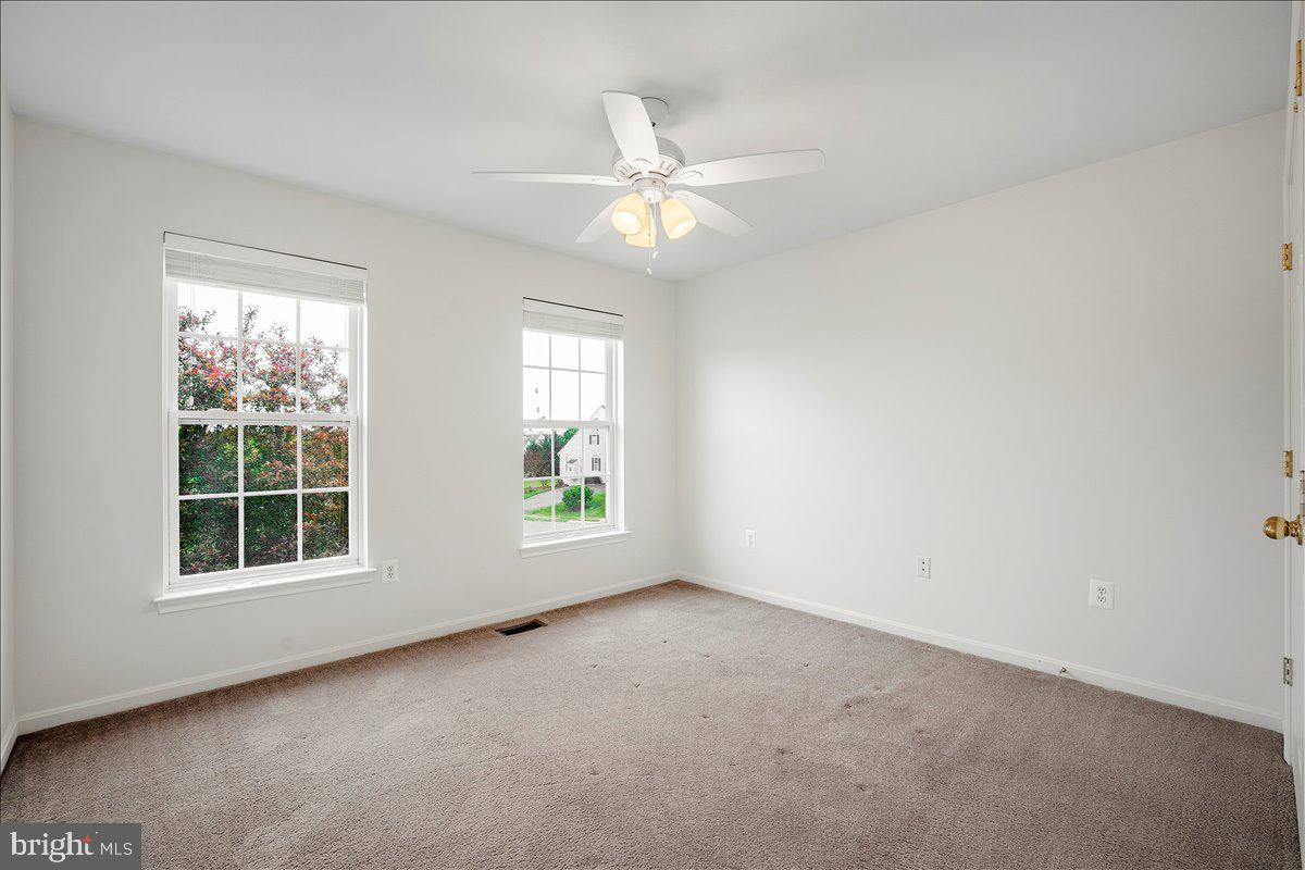 5902 Union Ridge Drive Adamstown, MD 21710 - Photo 31 of 46 Upper level third bedroom