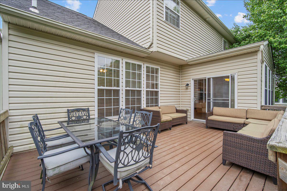5902 Union Ridge Drive Adamstown, MD 21710 - Photo 10 of 46 New, oversized trex deck
