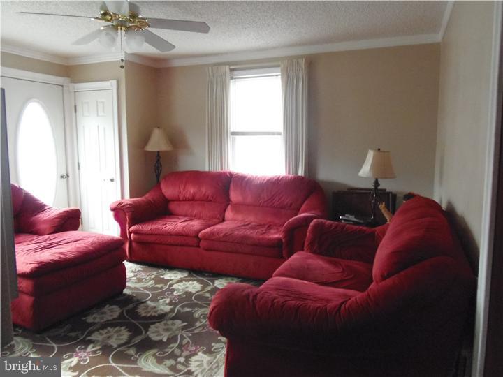 1718 Ritter Avenue Bristol, PA 19007 - Photo 7 of 21 Living Room