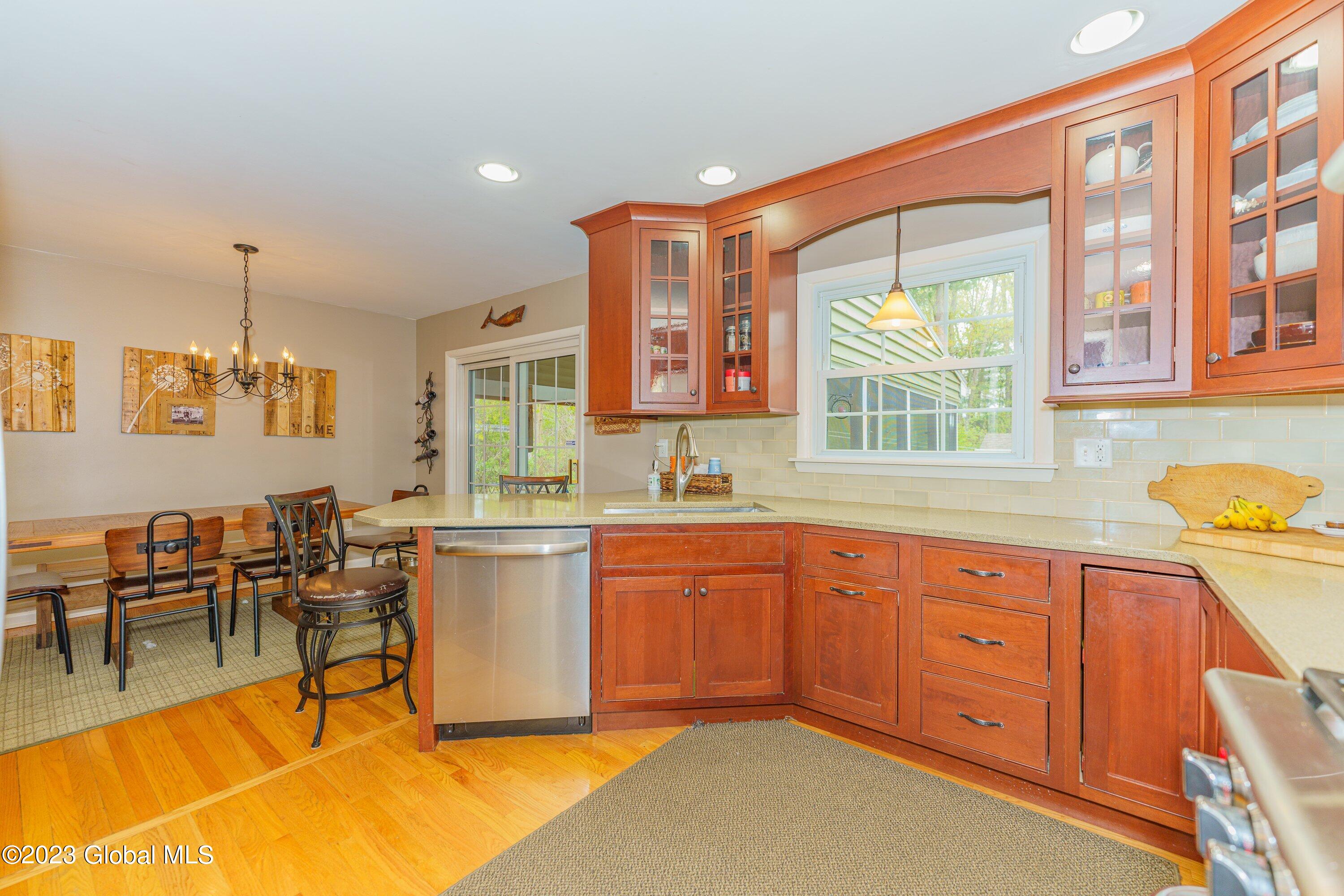 815 Warner Road Niskayuna, NY 12309 - Photo 11 of 32 013-4 Kitchen 1