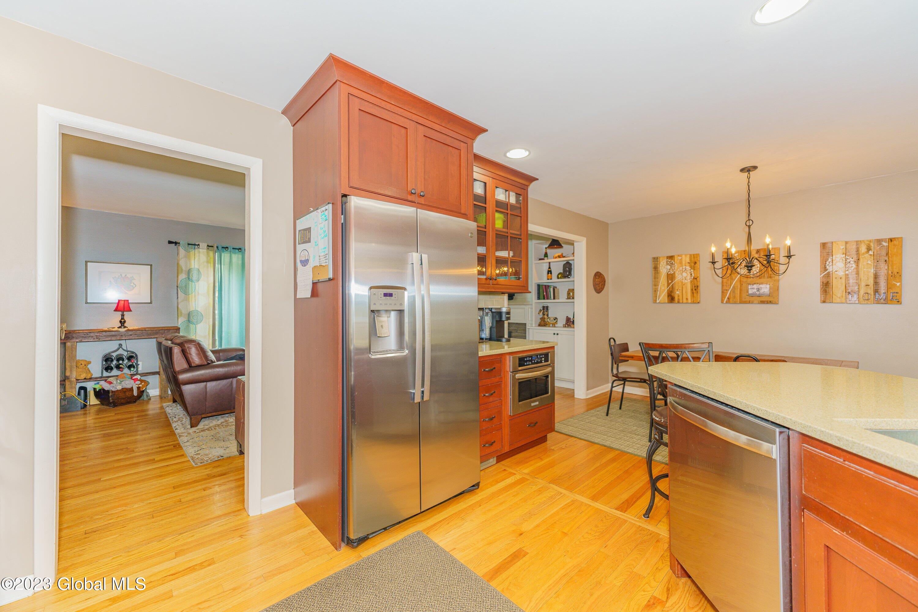 815 Warner Road Niskayuna, NY 12309 - Photo 12 of 32 014-4 Kitchen 2