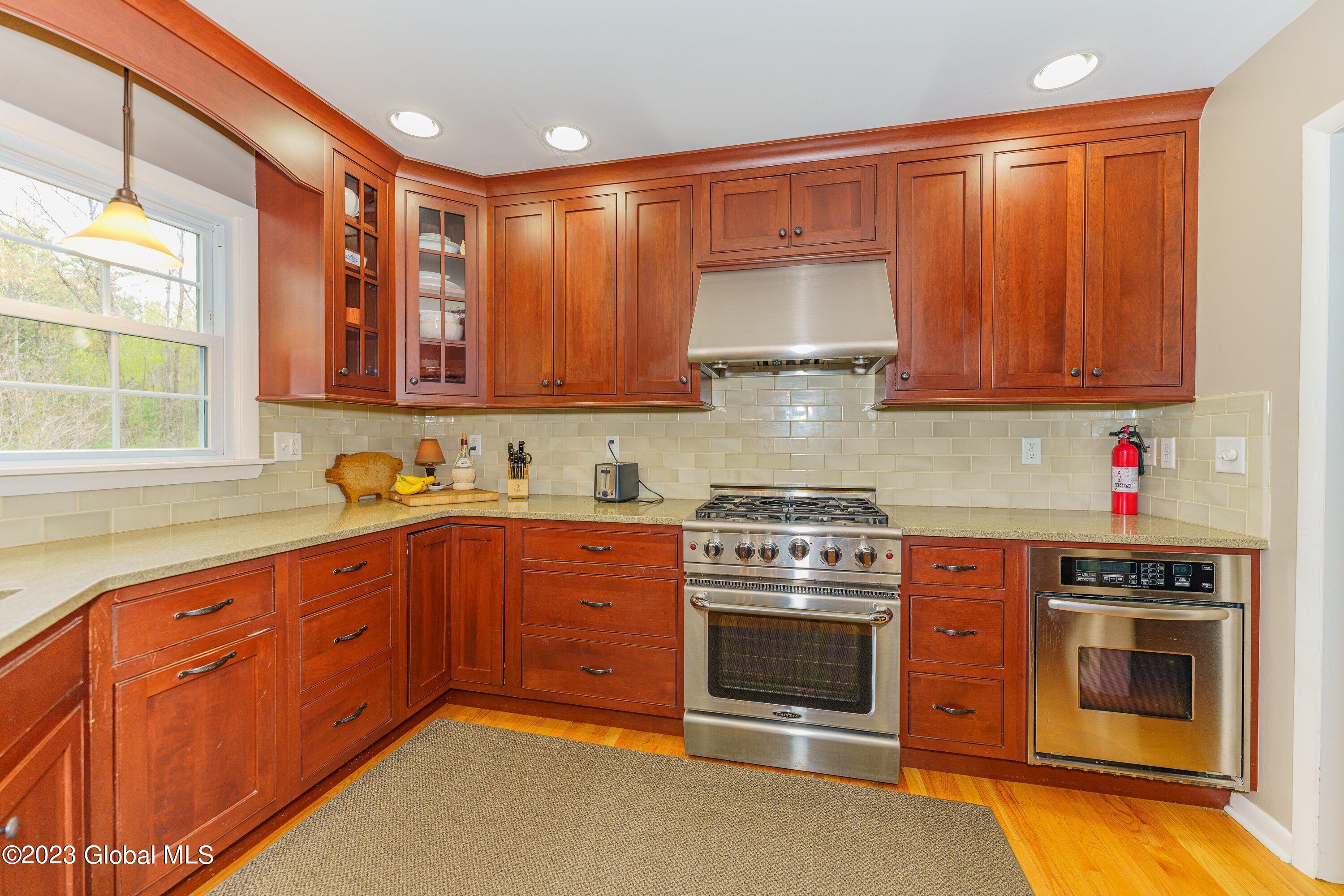 815 Warner Road Niskayuna, NY 12309 - Photo 13 of 32 015-4 Kitchen 3