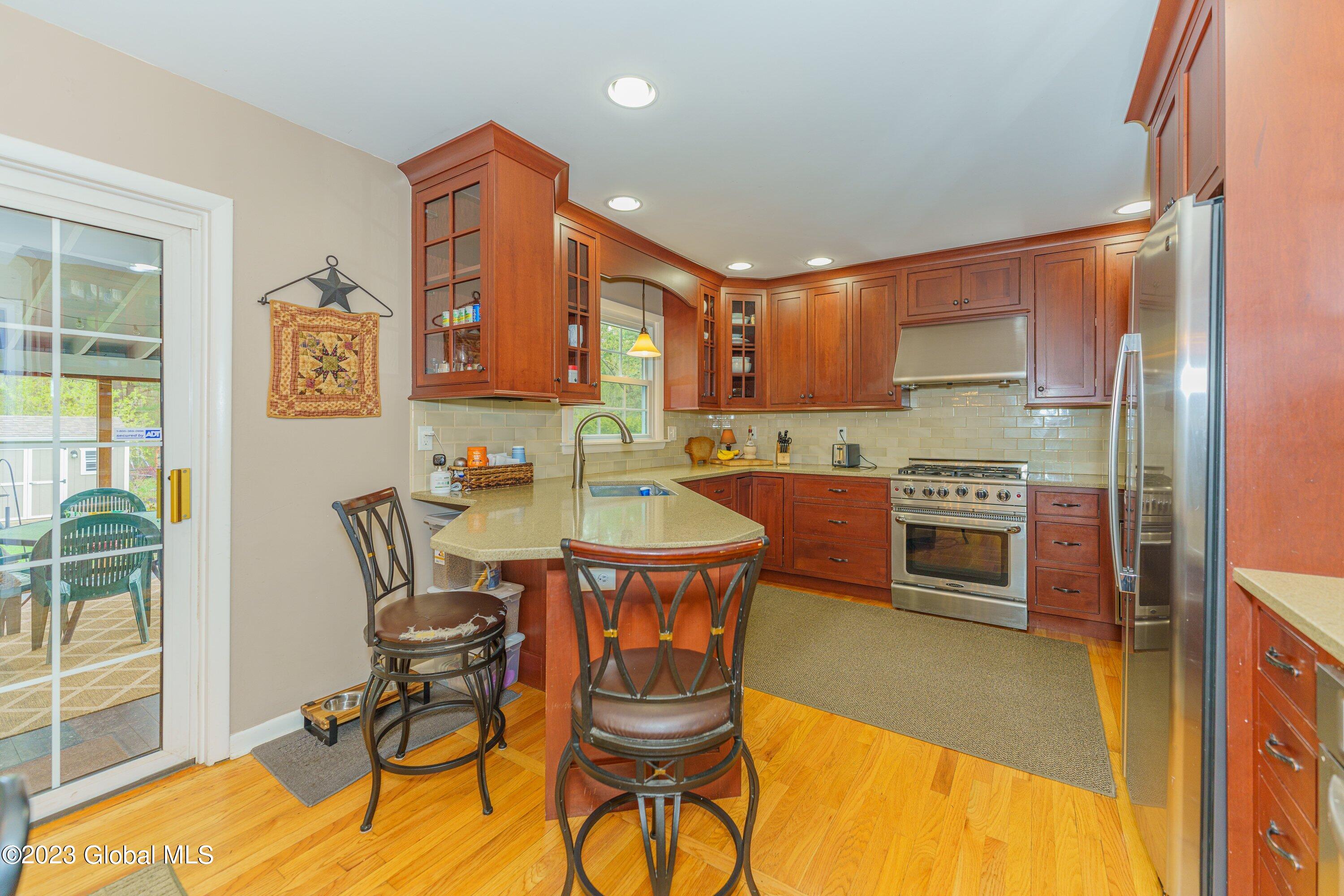 815 Warner Road Niskayuna, NY 12309 - Photo 14 of 32 016-4 Kitchen 4