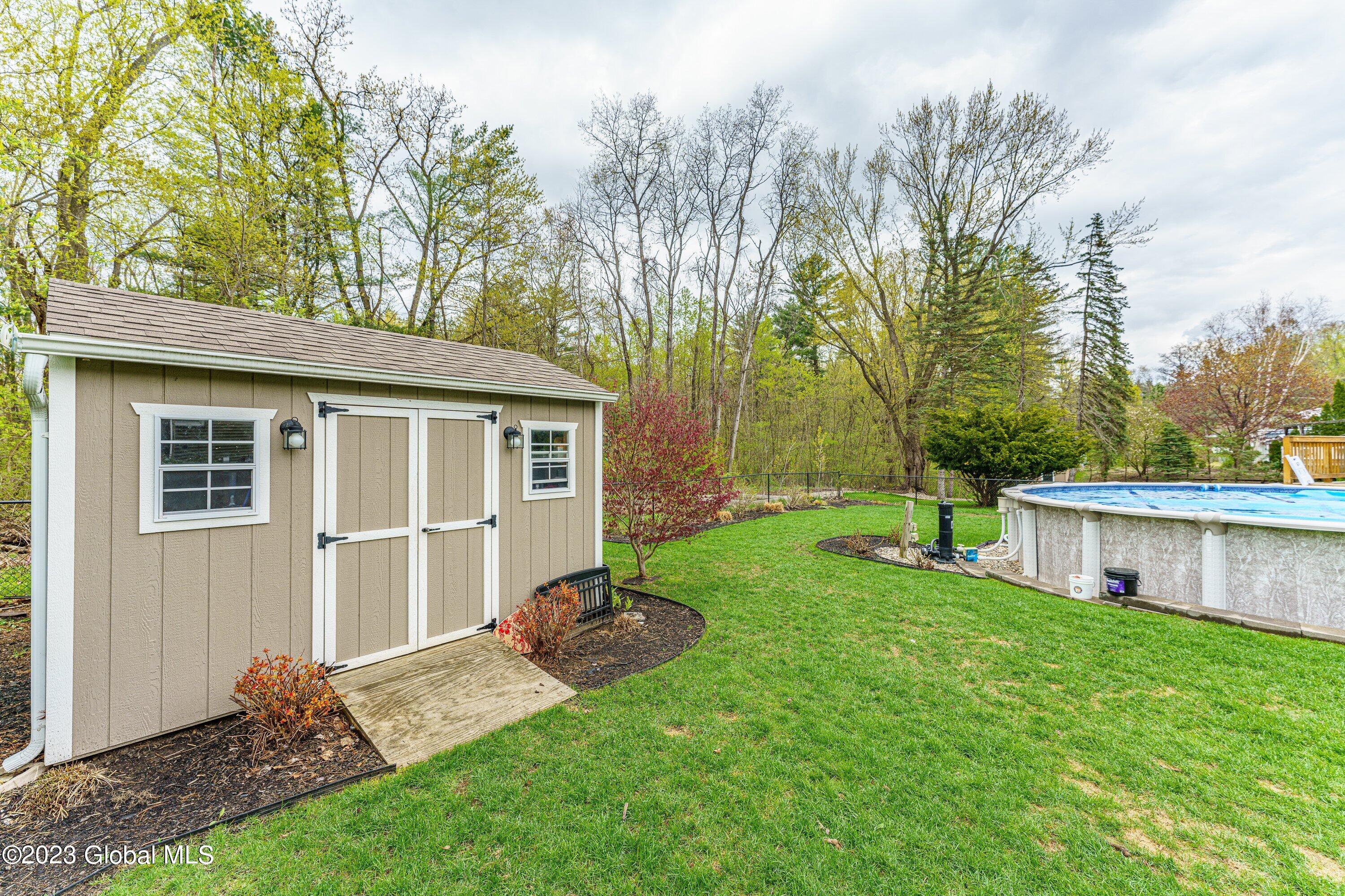 815 Warner Road Niskayuna, NY 12309 - Photo 26 of 32 037-Yard 1