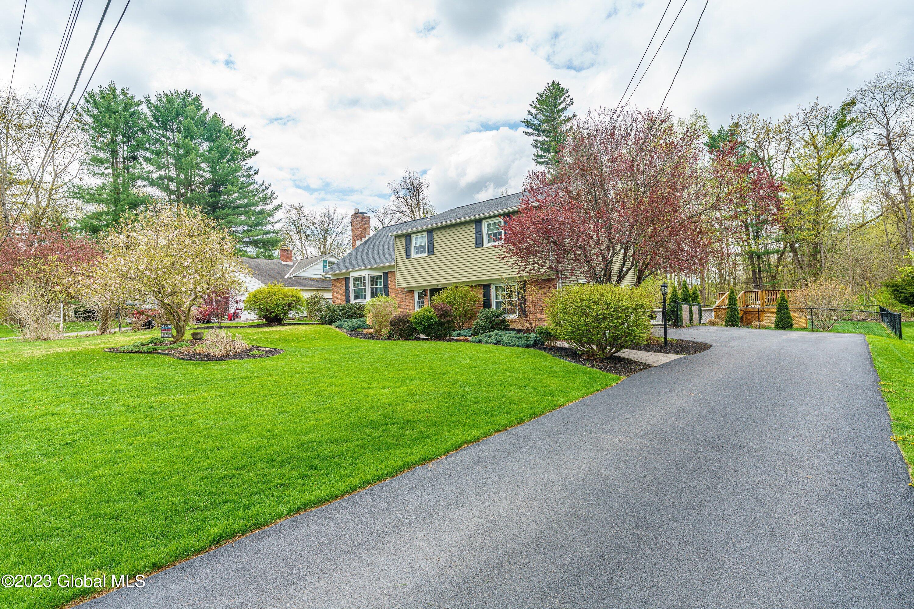 815 Warner Road Niskayuna, NY 12309 - Photo 4 of 32 003-0 Front 3
