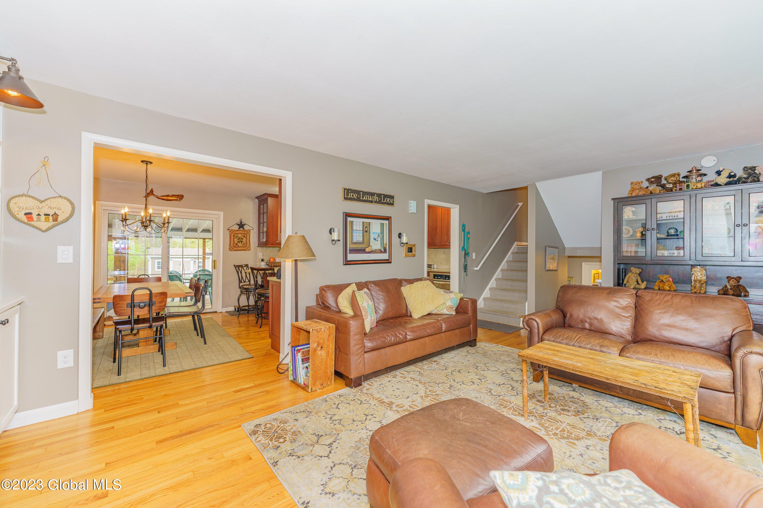 815 Warner Road Niskayuna, NY 12309 - Photo 10 of 32 012-3 Familyroom 4