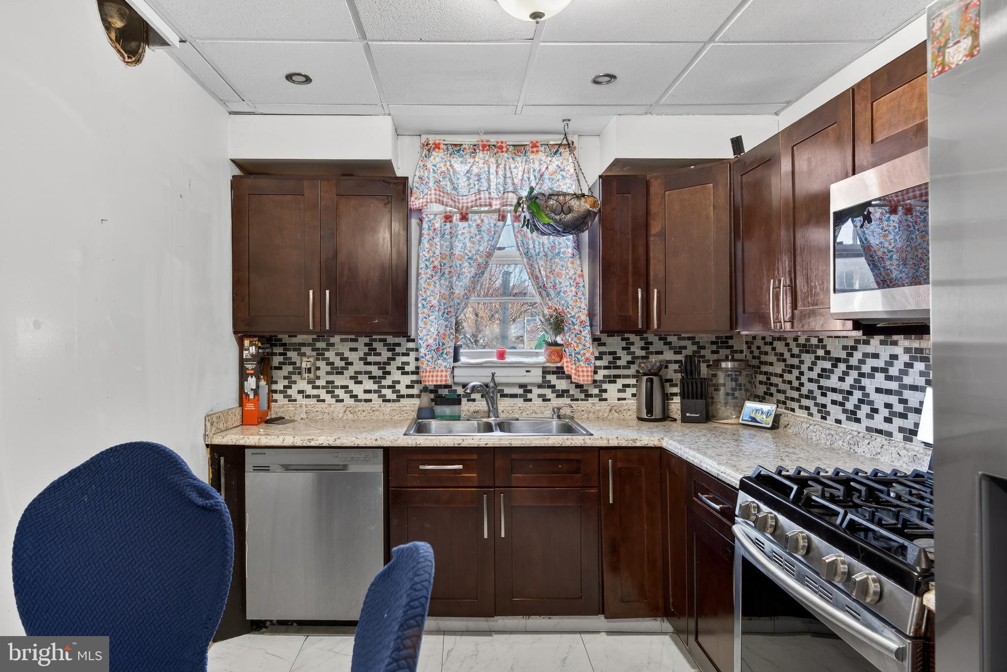 27 Grace Street Reading, PA 19611 - Photo 8 of 22