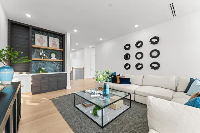 $1,899,000 | 508 Willard Street, Houston, TX 77006