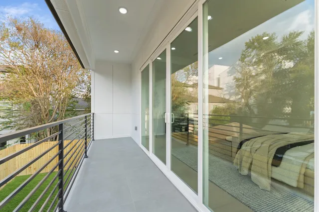 $1,899,000 | 508 Willard Street, Houston, TX 77006