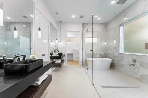 $1,899,000 | 508 Willard Street, Houston, TX 77006