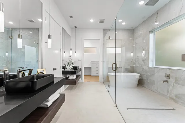 $1,899,000 | 508 Willard Street, Houston, TX 77006