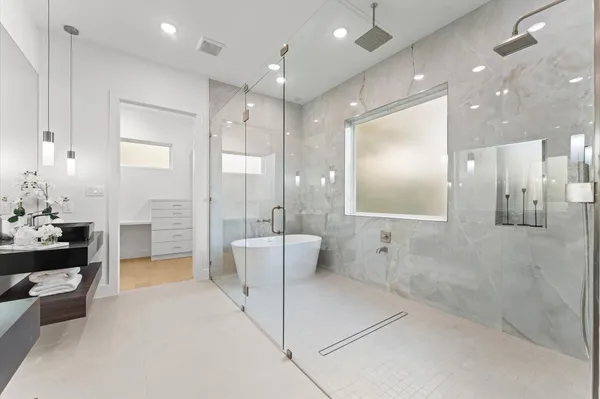 $1,899,000 | 508 Willard Street, Houston, TX 77006