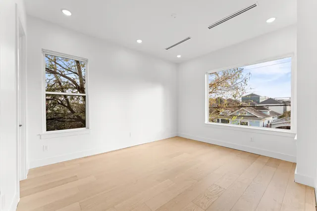 $1,899,000 | 508 Willard Street, Houston, TX 77006