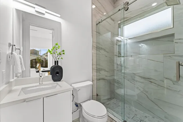 $1,899,000 | 508 Willard Street, Houston, TX 77006