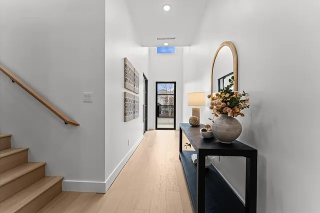 $1,899,000 | 508 Willard Street, Houston, TX 77006