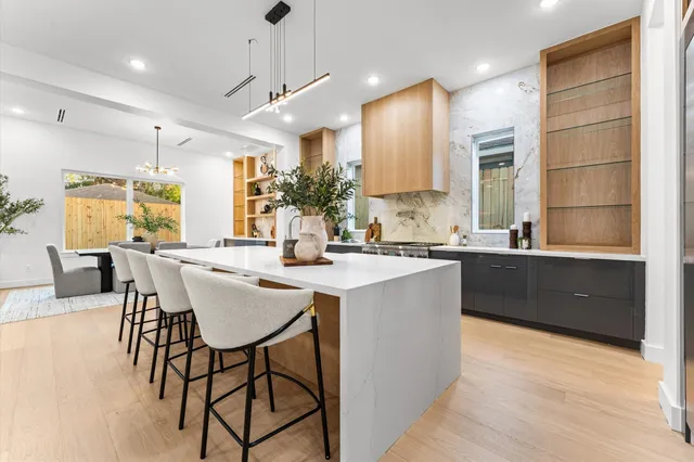 $1,899,000 | 508 Willard Street, Houston, TX 77006