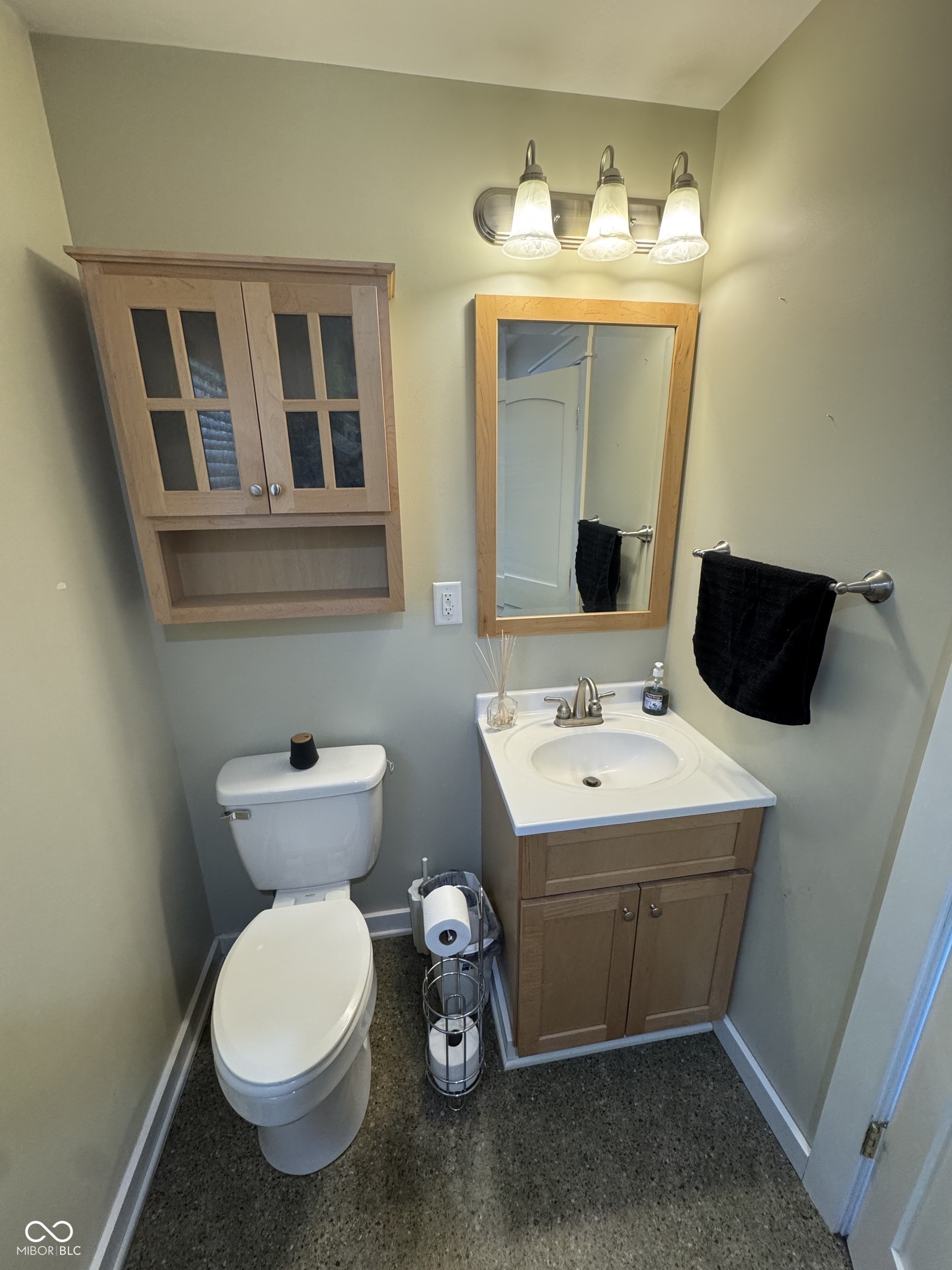 2216 Newton Street Columbus, IN 47201 - Photo 22 of 30