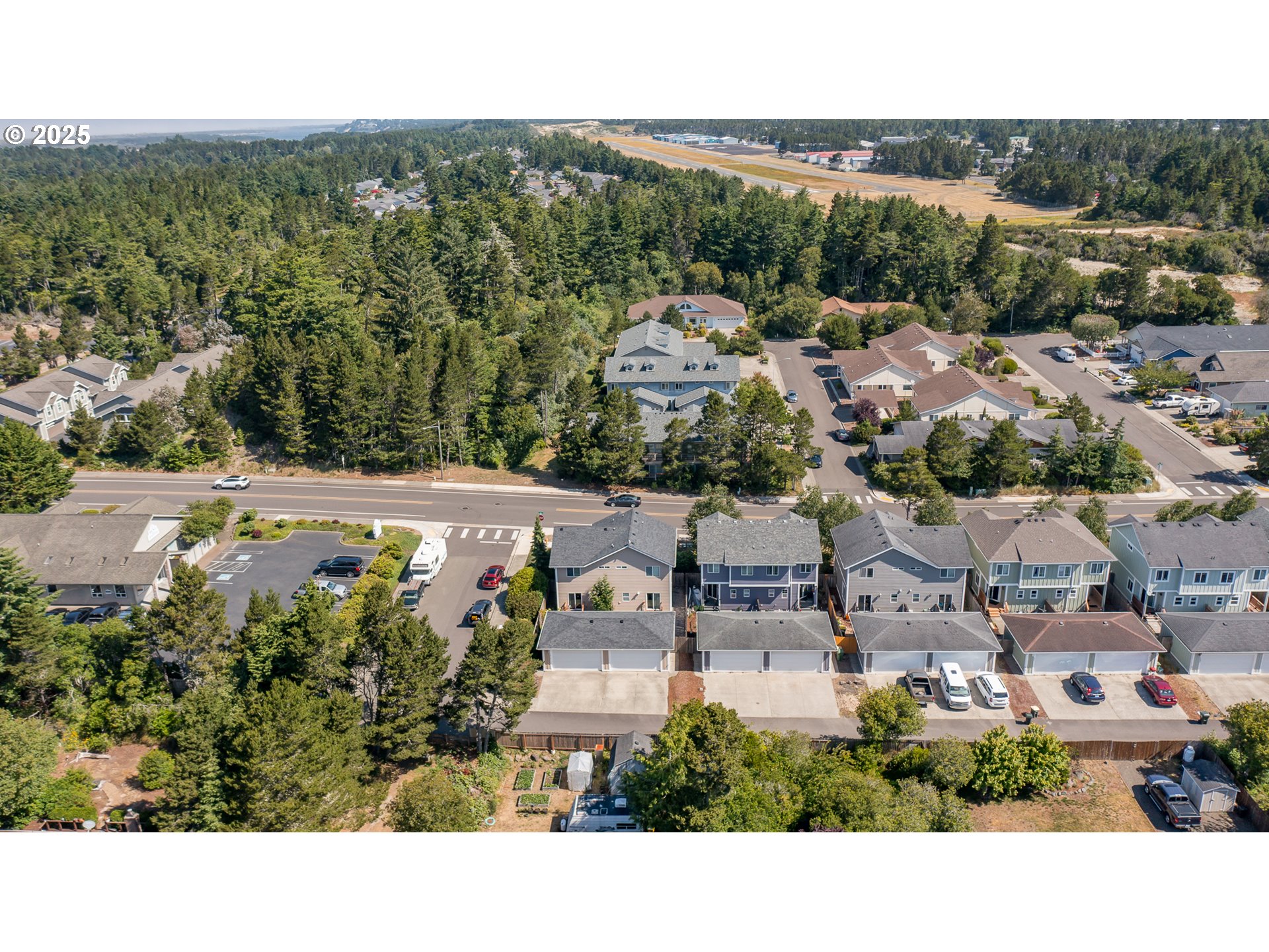 1036 9th Street Florence, OR 97439 - Photo 46 of 47 an aerial view of a