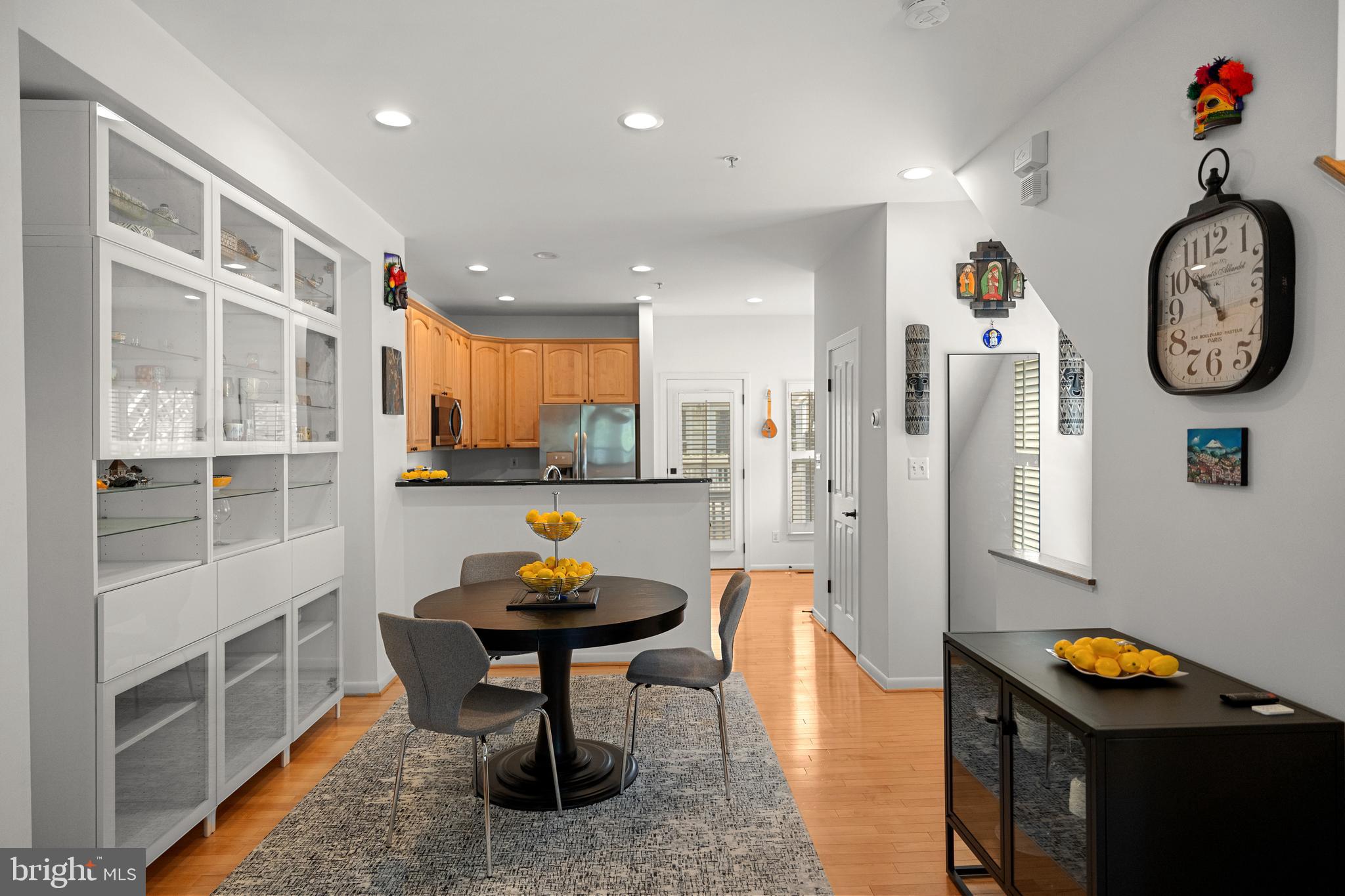 1215 V Street Northwest Washington, DC 20009 - Photo 4 of 34