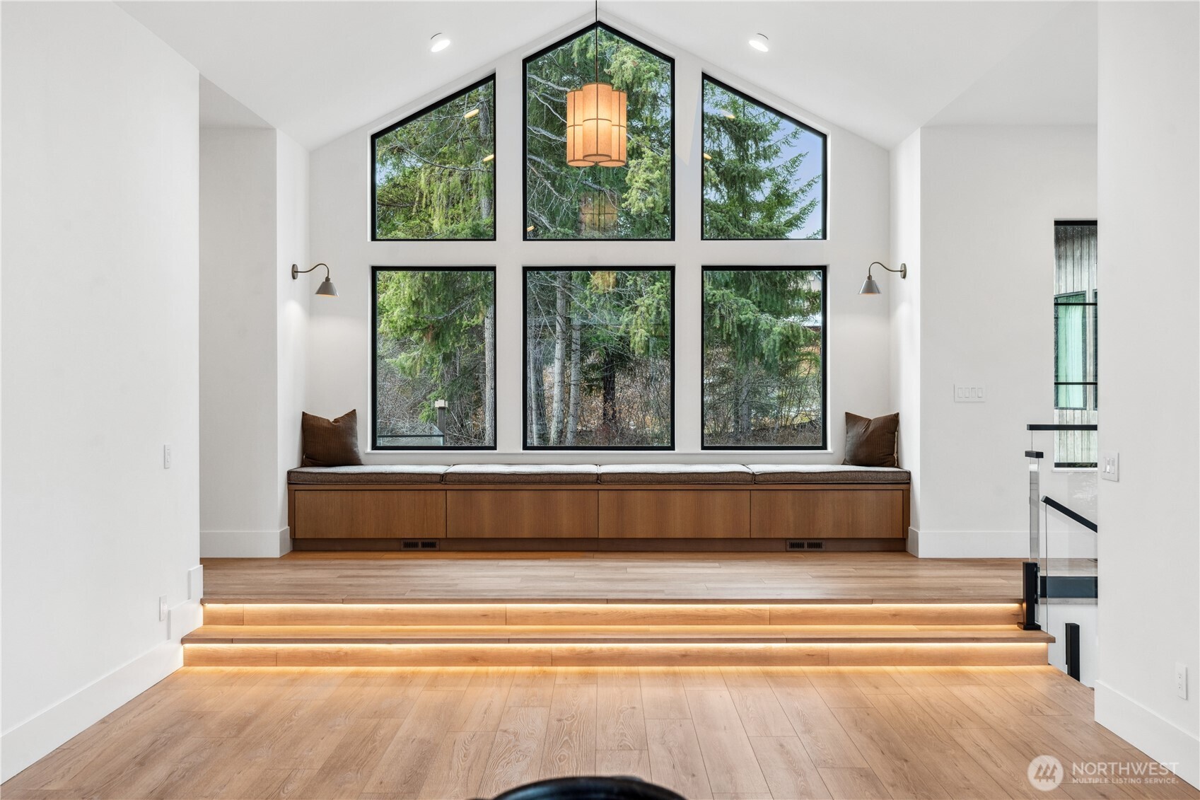 1501 Kokanee Loop Cle Elum, WA 98922 - Photo 3 of 35