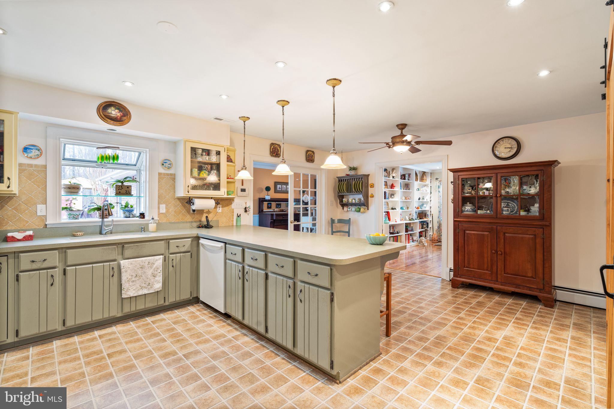 3768 Cobbler Mountain Road Delaplane, VA 20144 - Photo 8 of 47 View from kitchen to family room and foyer