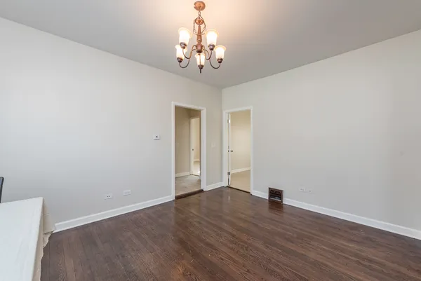 $1,600 | 515 2nd Street, Unit 2, Waukegan, IL 60085