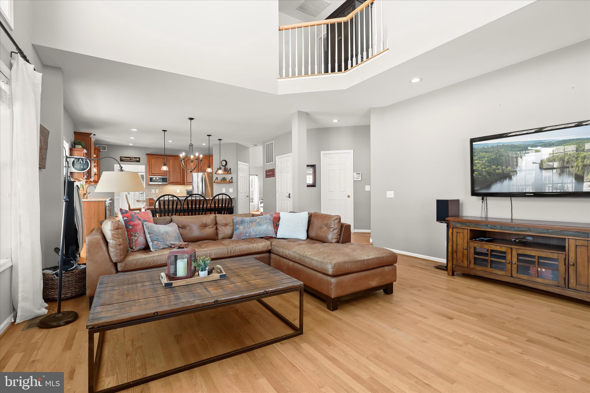 685 West Watersville Road Mount Airy, MD 21771 - Photo 27 of 75 2-story family room