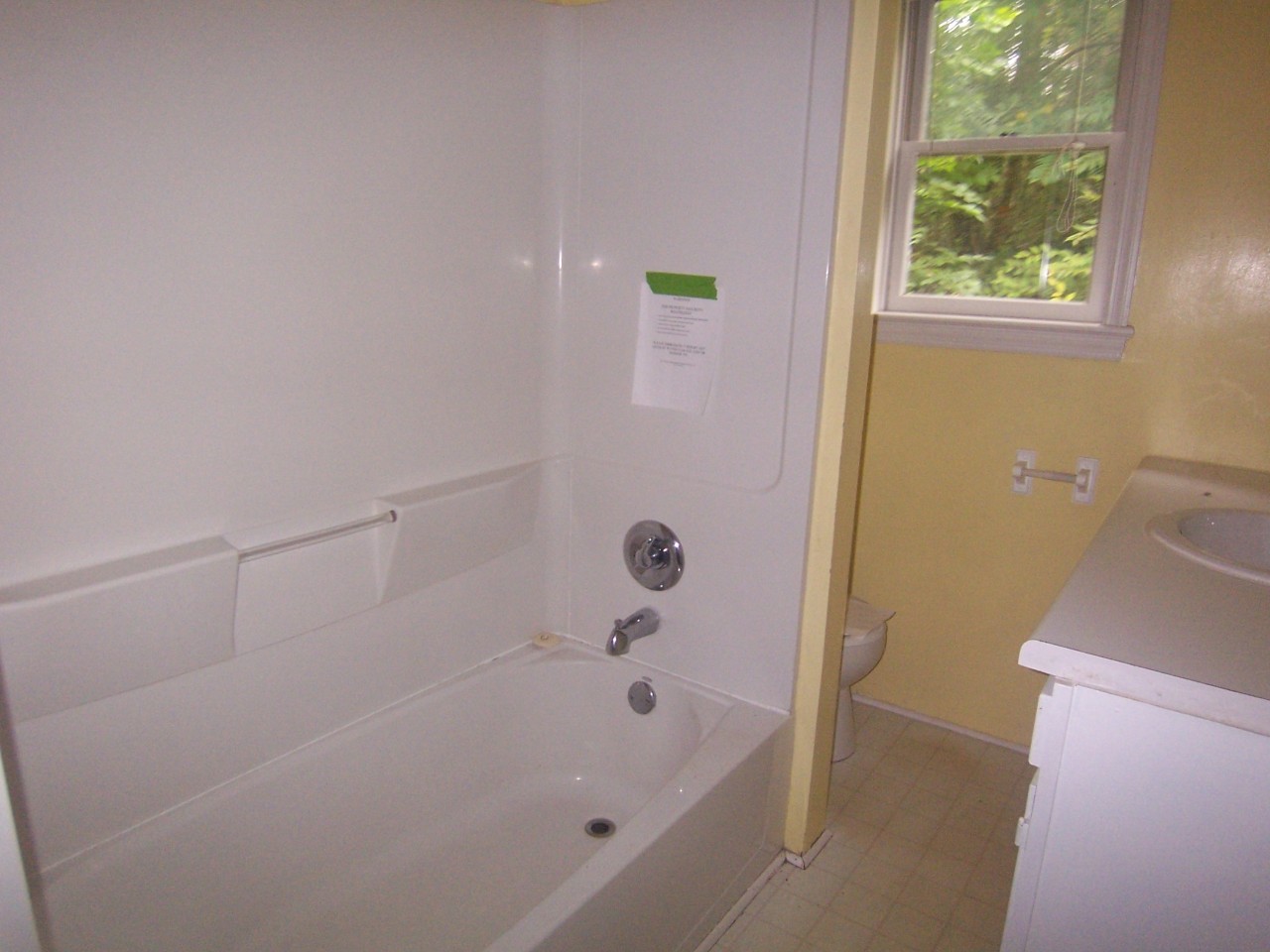 2439 Grandin Road Southwest Roanoke, VA 24015 - Photo 8 of 8 100_1597.jpg