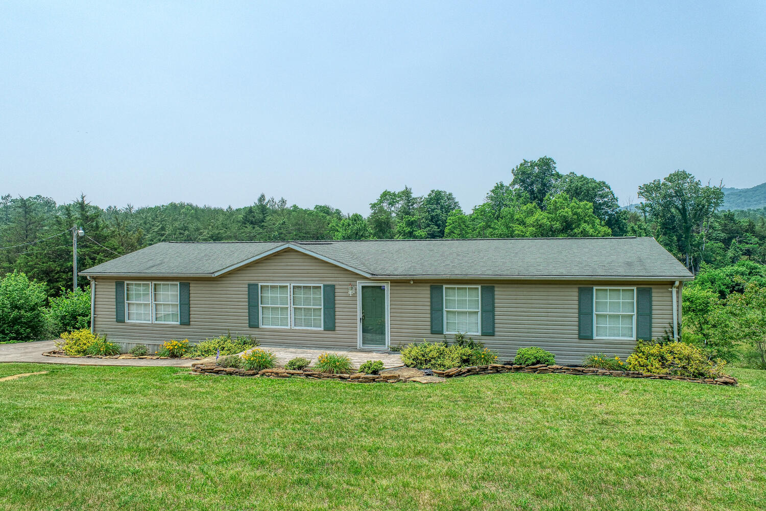 307 Manis Road Rogersville, TN 37857 - Photo 2 of 104 Juhl. 307 Manis Rd. Rog MLSa (1 of 39)