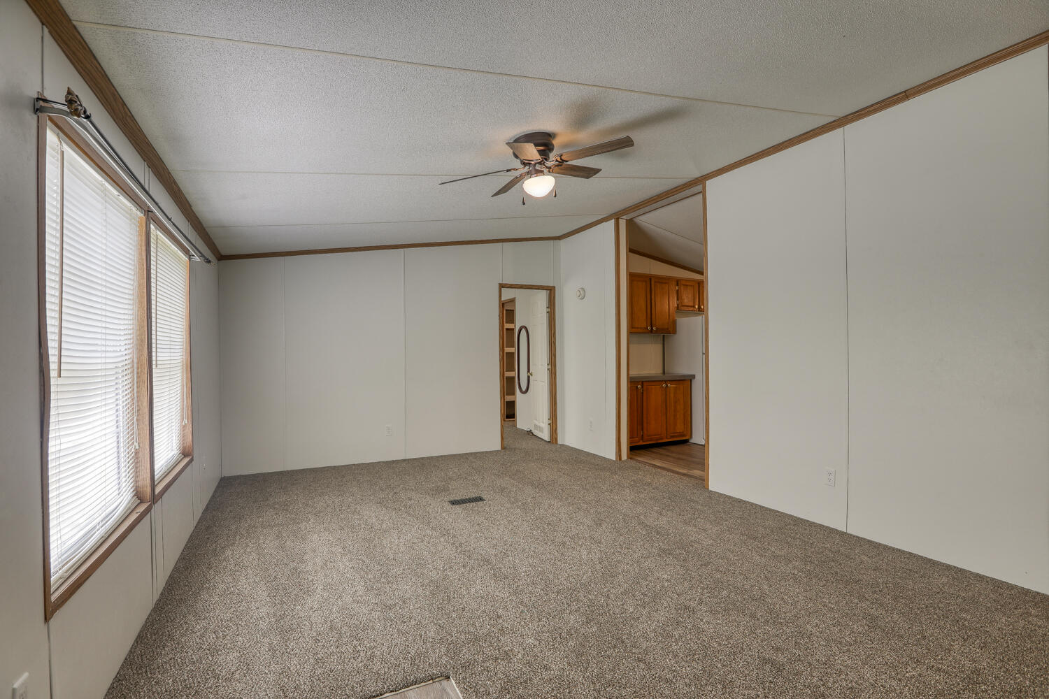 307 Manis Road Rogersville, TN 37857 - Photo 6 of 104 Juhl. 307 Manis Rd. Rog MLSb (1 of 65)